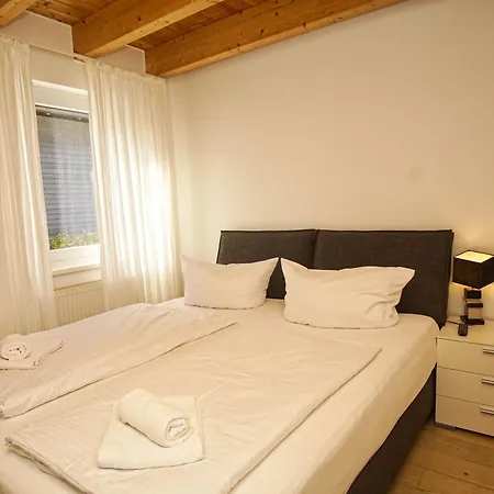 Feriehus Hafennahes Mit Terrasse Und Meerblick - Timpete Steuerbord