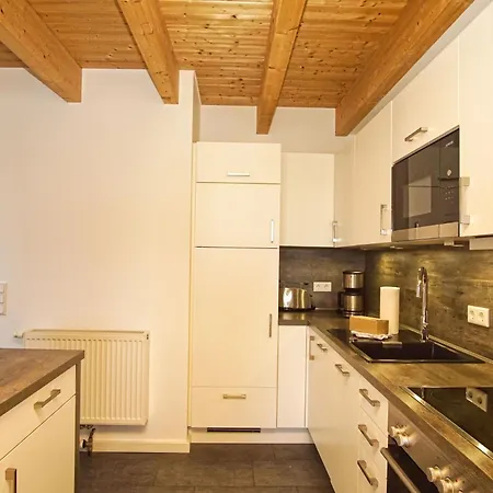 Hafennahes Mit Terrasse Und Meerblick - Timpete Steuerbord *