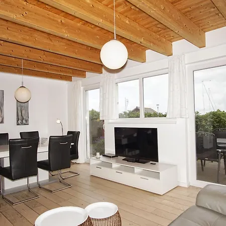 Hafennahes Mit Terrasse Und Meerblick - Timpete Steuerbord Gager