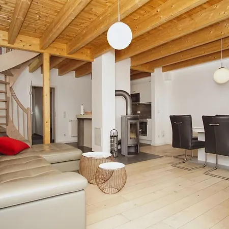 Hafennahes Mit Terrasse Und Meerblick - Timpete Steuerbord *